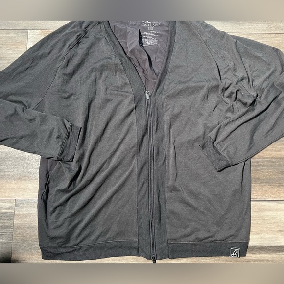 Walt Disney World Imagineering Exclusive Grey Zip Jacket- xL - Picture 2 of 6